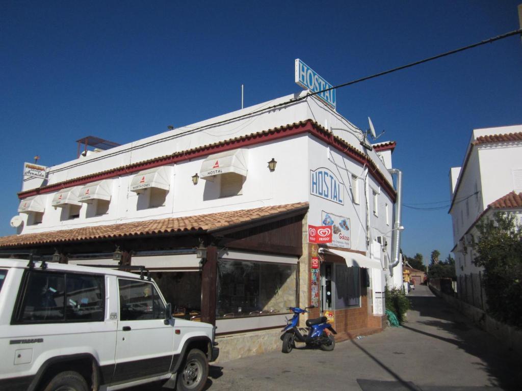 Hostal Avenida Conil De La Frontera Exterior foto